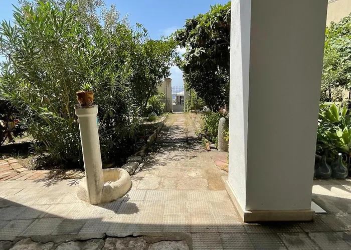 度假居 A Piedi Scalzi Sullo Stretto 2 *