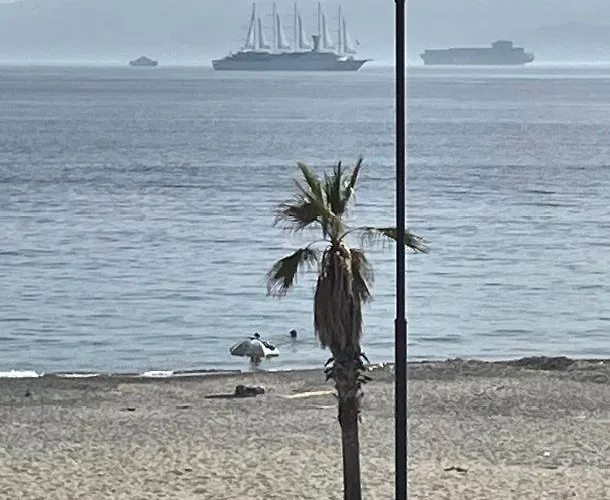 A Piedi Scalzi Sullo Stretto 2 度假居 *