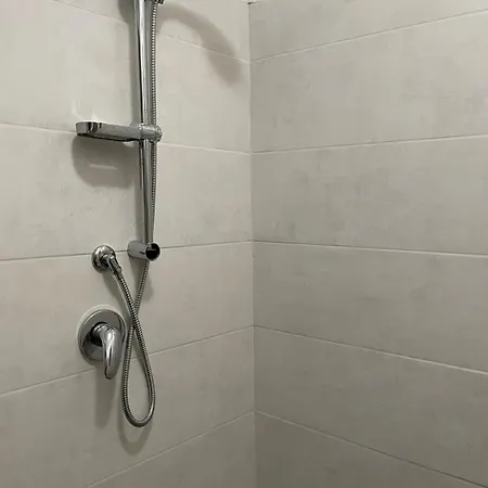 Ferienhaus A Piedi Scalzi Sullo Stretto 2