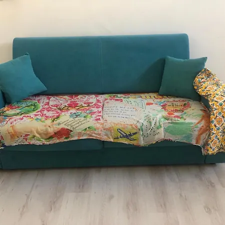 A Piedi Scalzi Sullo Stretto 2 Hébergement de vacances *