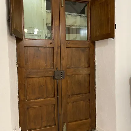 A Piedi Scalzi Sullo Stretto 2 *