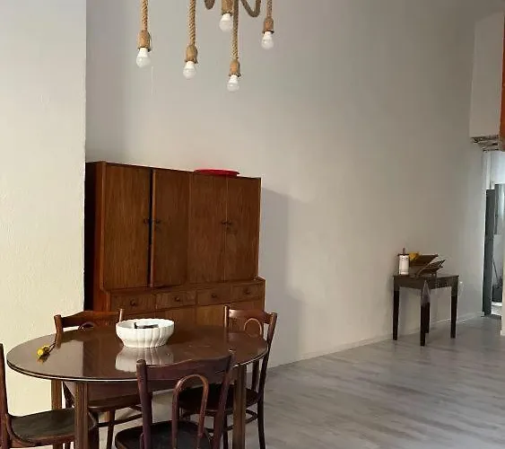 A Piedi Scalzi Sullo Stretto 2 Nyaraló