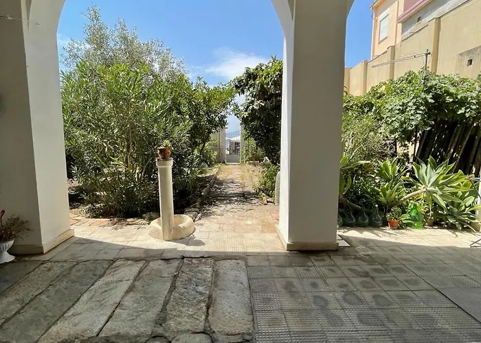 A Piedi Scalzi Sullo Stretto 2 *