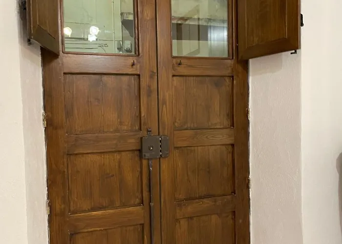 A Piedi Scalzi Sullo Stretto 2 *